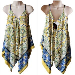🔺️NWT NYC Trends Yellow Bandana Sleeveless Asymmetric Blouse Medium